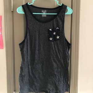 Tank with star pocket